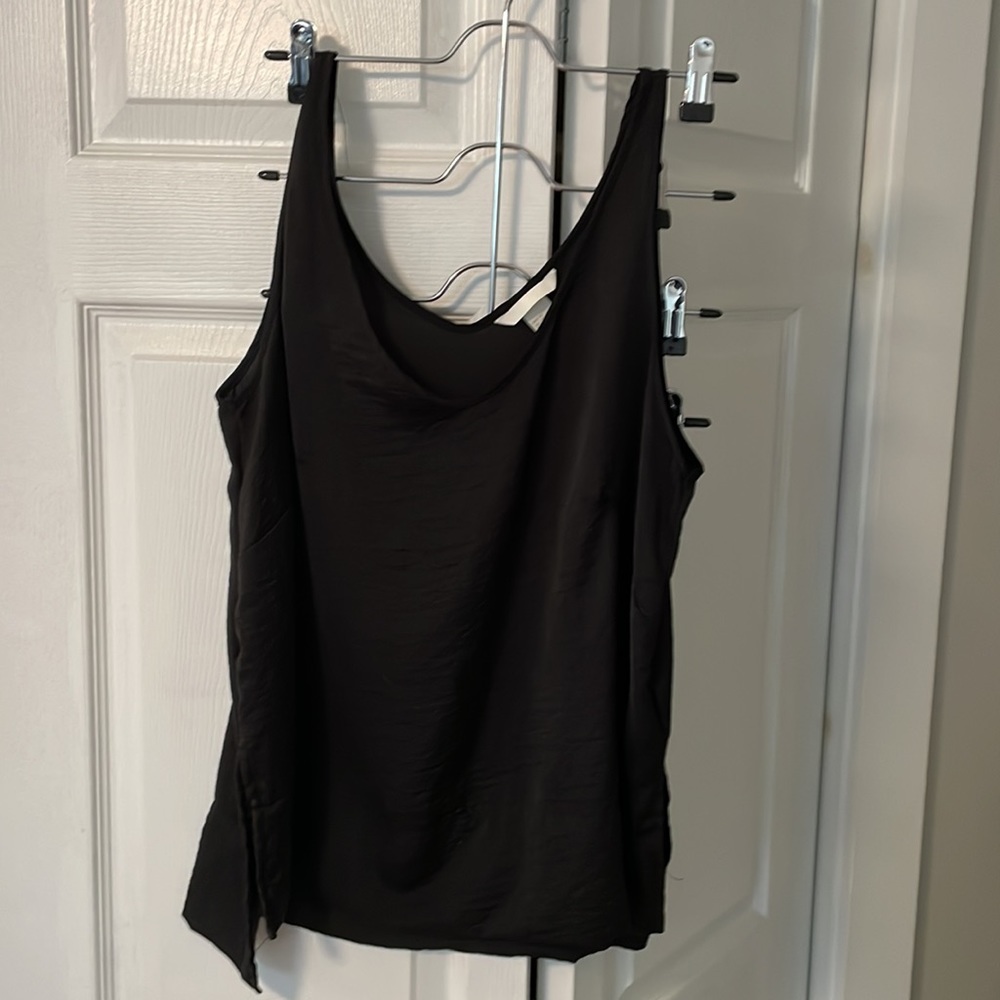 H & M tank top